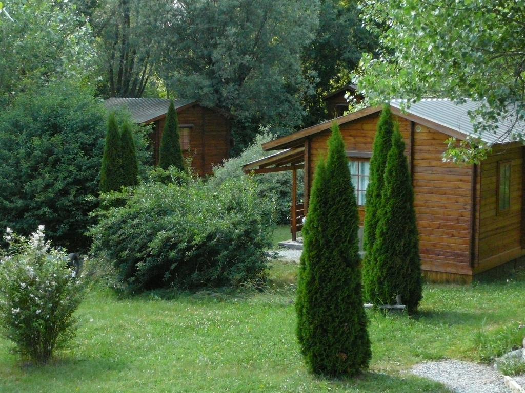 La Valiere Hotell Chorges Exteriör bild