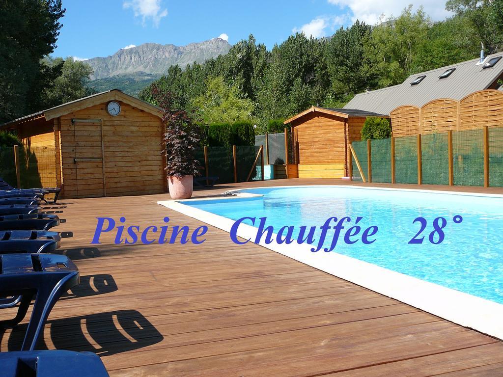 La Valiere Hotell Chorges Exteriör bild